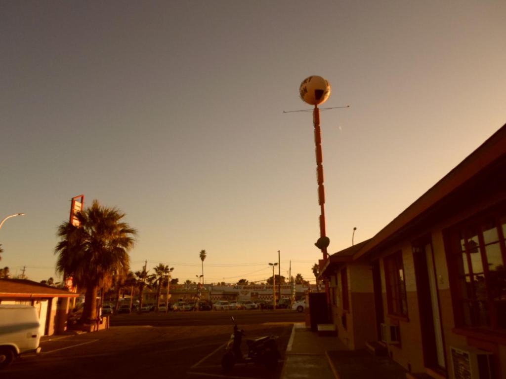 Desert Moon Motel Las Vegas Exterior foto